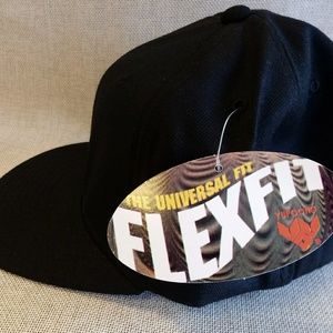 Black Flexfit Unisex Cap